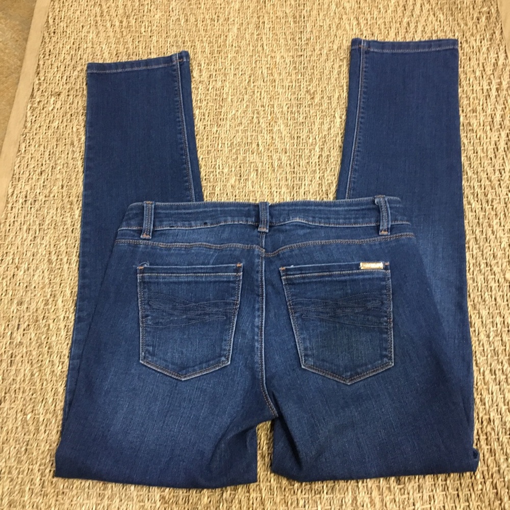 EUC White House Black Market Slim Leg Regular Distressed Fabric Jean - Picture 5 of 15